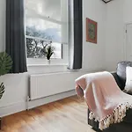 Convenient 2-Bed Apartment - Ideal For Contractors & Working Away, Free Parking, Pet Friendly, Netflix